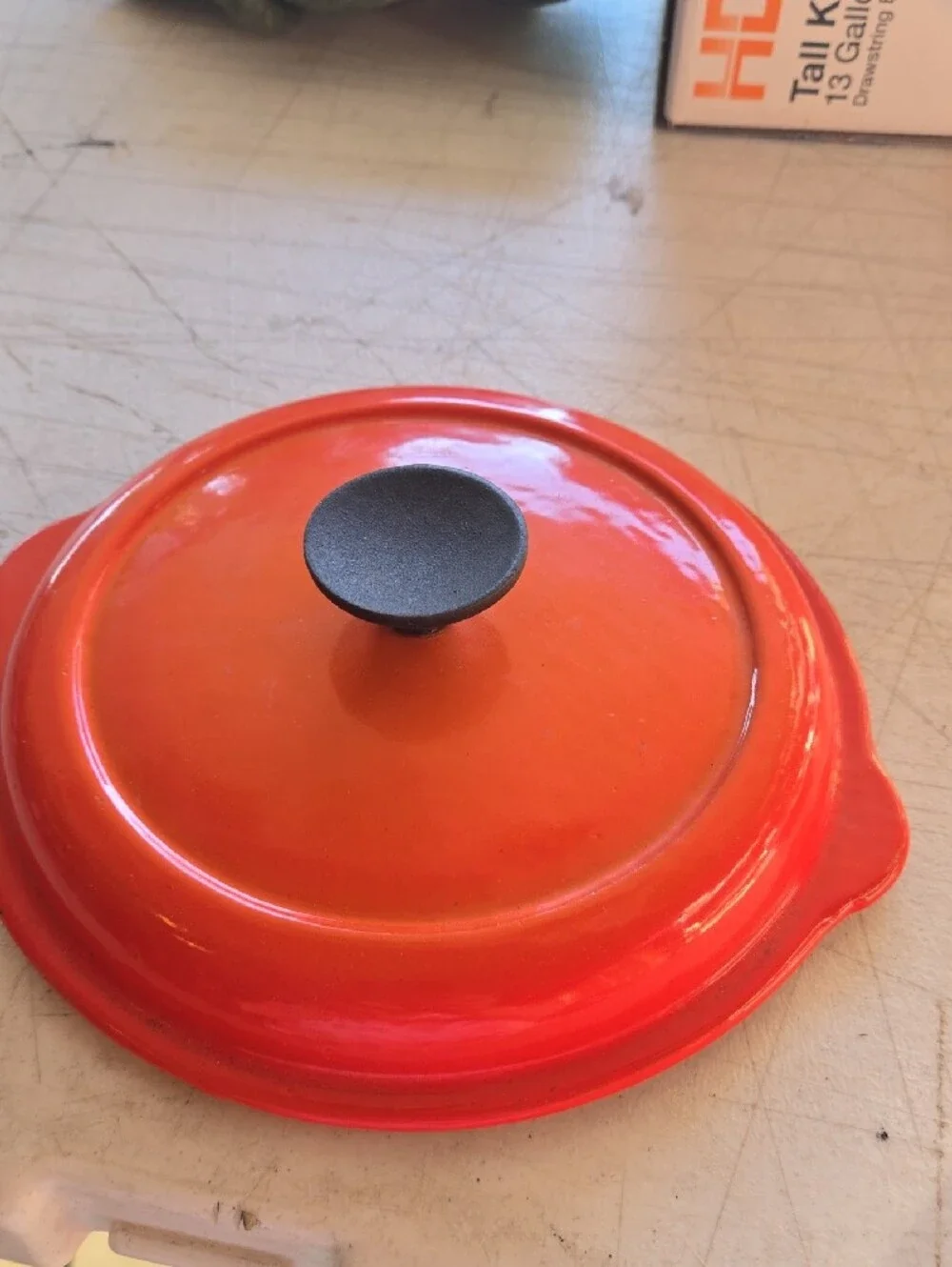 Le Creuset heavy duty